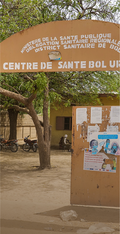 Panneau daccueil du centre de santé de BOL